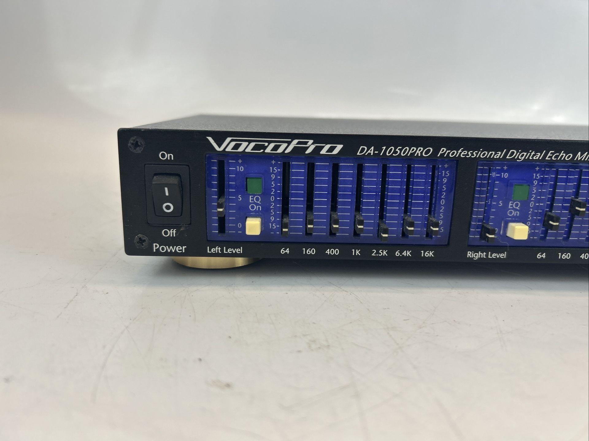 VocoPro DA-1050PRO Professional Digital Echo Karaoke Mixer Parametric Equalizer