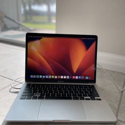 2022 MacBook Pro Laptop With M2 Chip $600