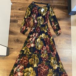 Brand new woman’s Abercrombie & Fitch brand floral dress up for sale 