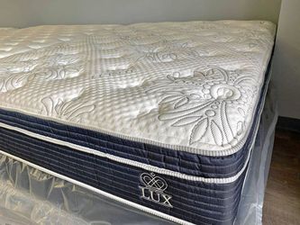 New Queen Pillowtop *Mattress* Set Only 39 Down