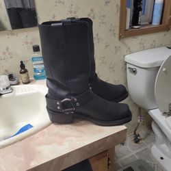 Leather Biker Boots Men's 7.5/ Women's 9