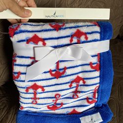 Blanket $10 available at Desoto (spañol)