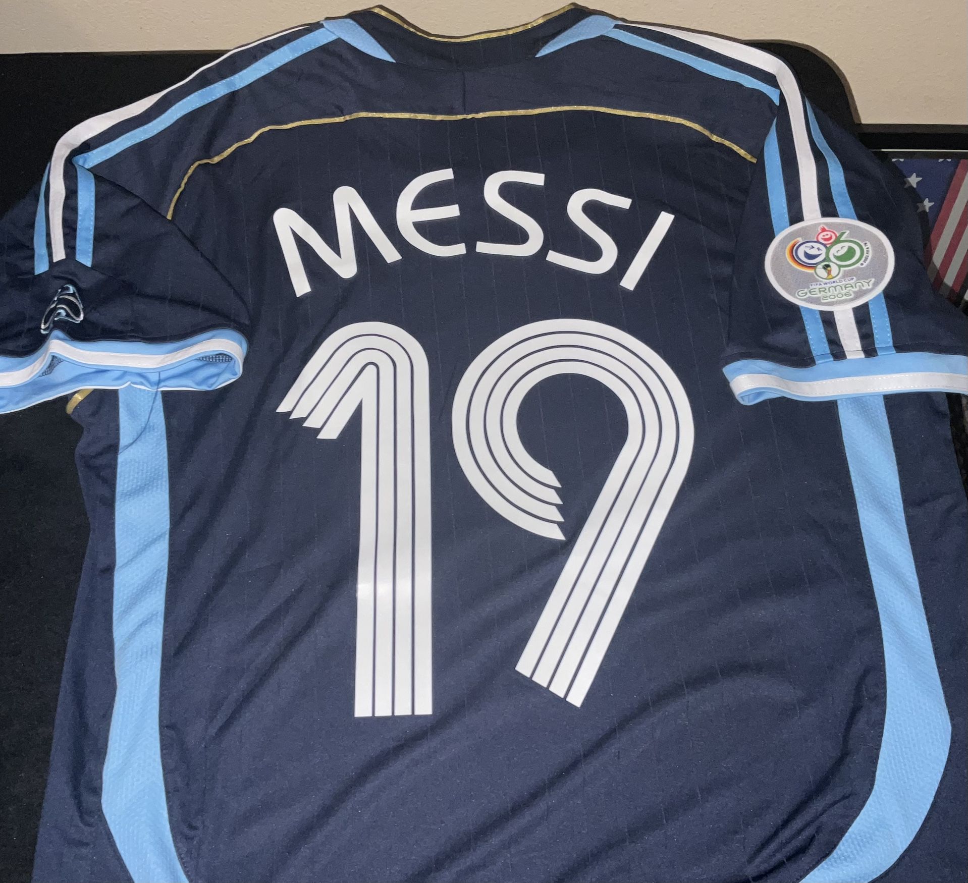 Argentina 2006 World Cup Lionel Messi Away Soccer Jersey #19 Adult Men’s Size XL New with Tags