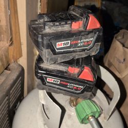 ⭐2- MILWAUKEE 5.0 18V BATTERY PACKS⭐