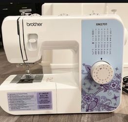 Brother Sewing Machine XM2701 w/ Hard Case