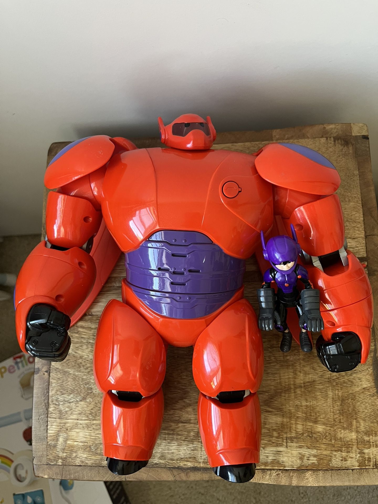 Baymax - Hiro Flying Set Toy