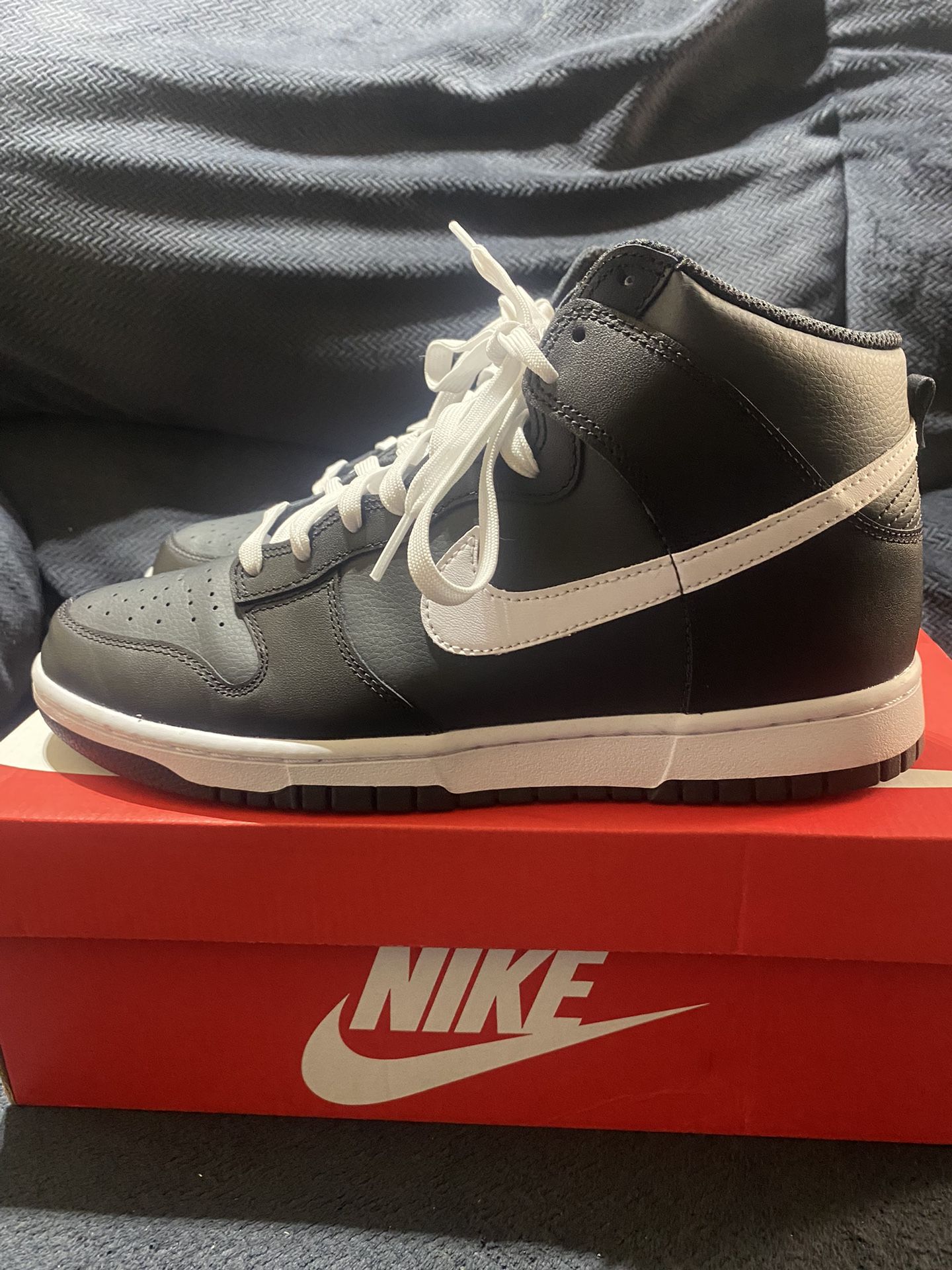 Nike Dunk Hi Retro Size 9.5