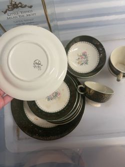 Vintage Salem China Company 23K gold trim china
