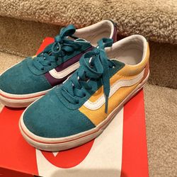 Vans Kids Size 13.5C Like New 