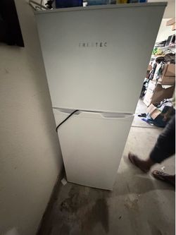 Mini fridge