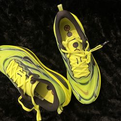 Nike  Vomero Ekiden Pack