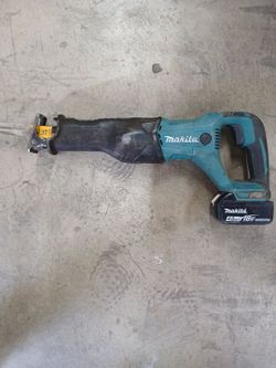 Makita saw
