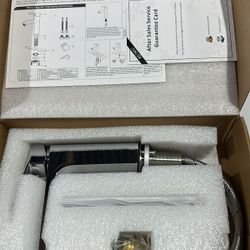 Chrome Bathroom Faucet 1 Hole Single Handle Bathroom Vanity Sink Faucet 