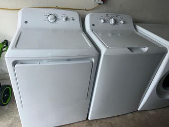 Washer and dryer set