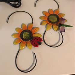 Hooks/hangers