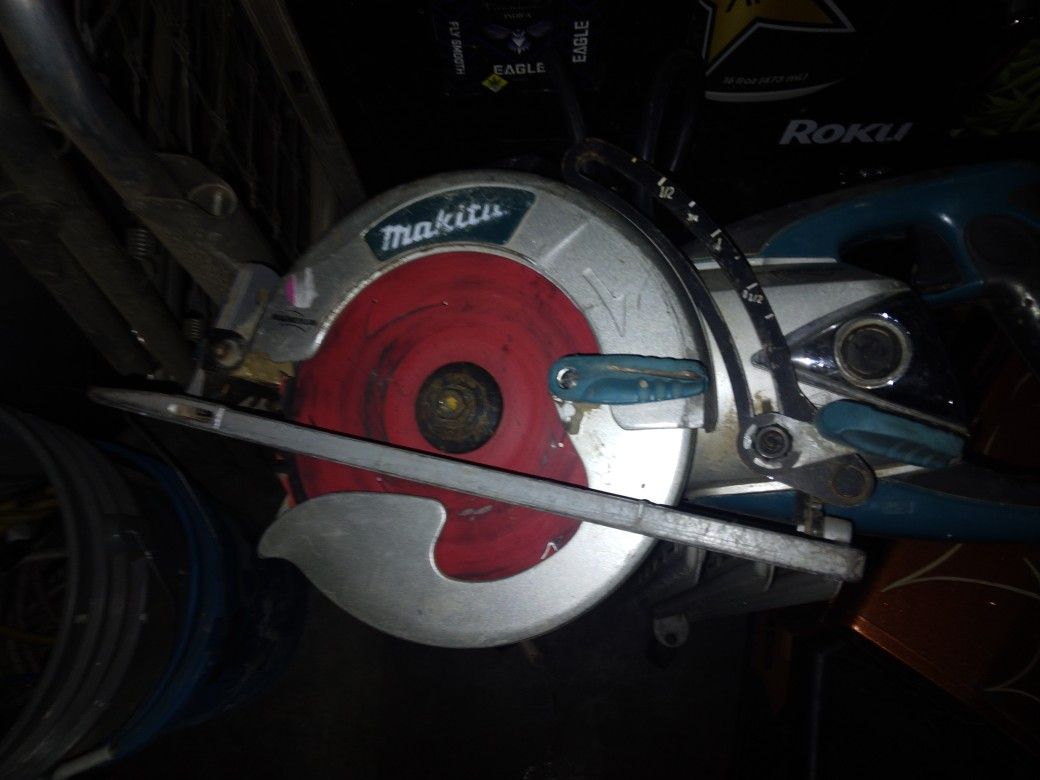 Makita Circular Saw