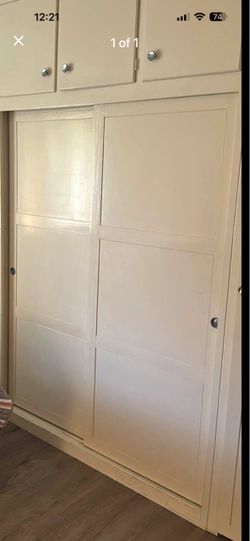 No vendo nesecito persona para hacer un closet y instalar un aire acondicionado en cuarto en un garage en Perris