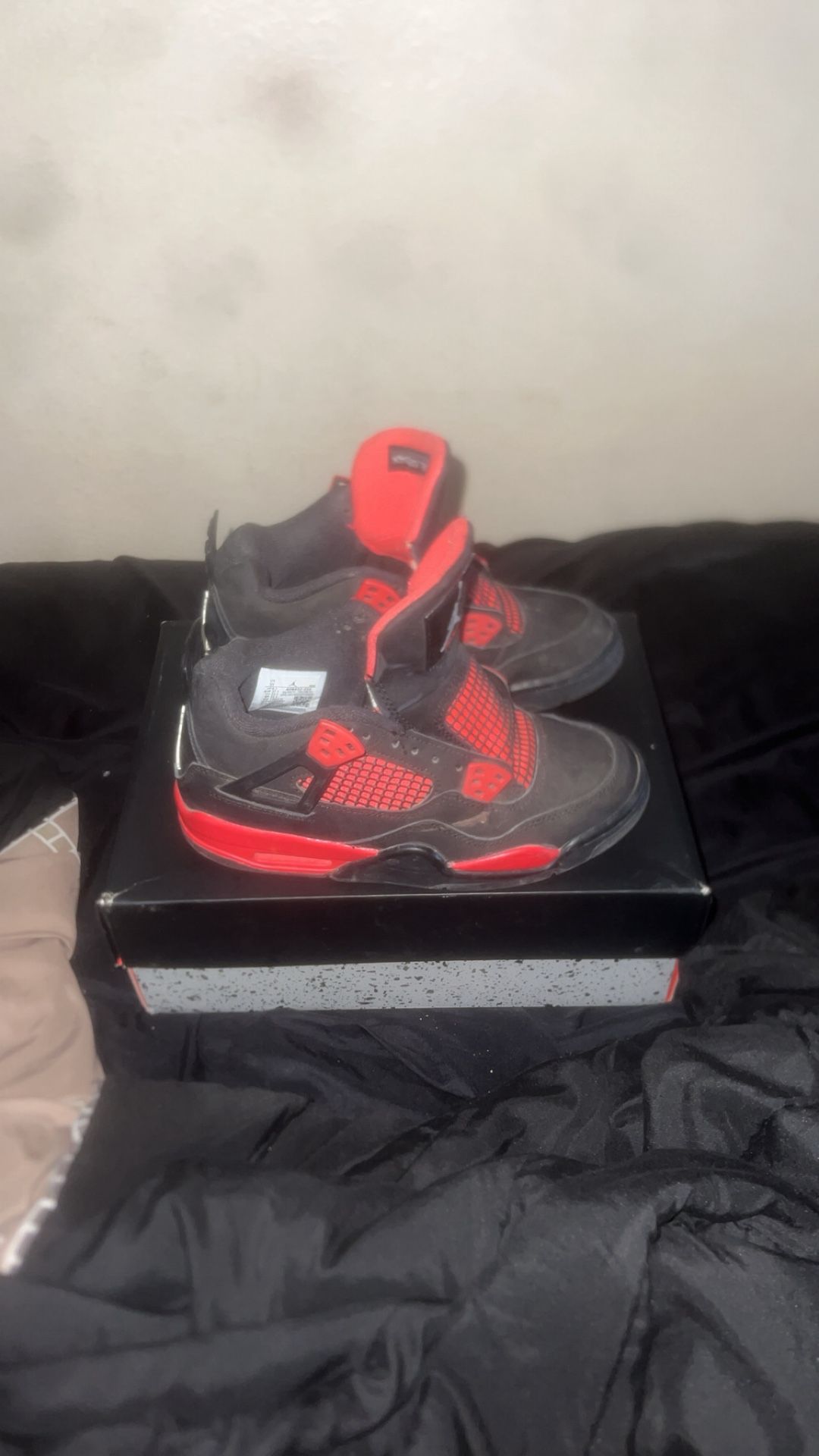 Red thunder jordan 4s