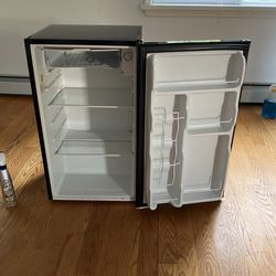 Little Tikes Play Fridge for Sale in Queens, NY - OfferUp