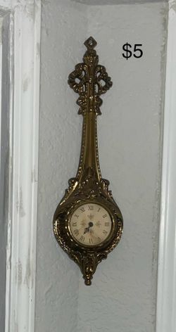 Miscellaneous Pictures, Decorations, And Mirrors