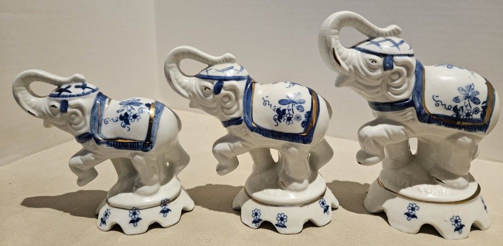 Vintage Set of (3) Porcelain Elephant Statue / Figurines Blue & White