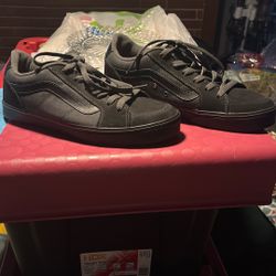 ***MENS VANS***