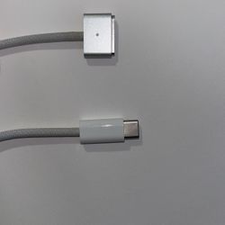 Apple Mag 3 Safe Macbook Charger