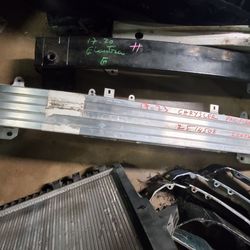 2017-23 Chrysler Pacifica Front Rebar 