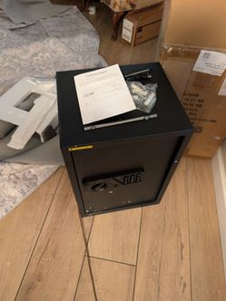 3.4 cubic foot safe