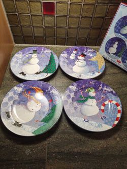 Oneida Stoneware Salad Plates