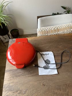 PARiNi Non-Stick Electric Quesadilla Maker 900W 120V (MODEL #: INV00252) - RED