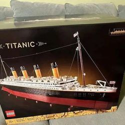 LEGO Titanic Ship 10294