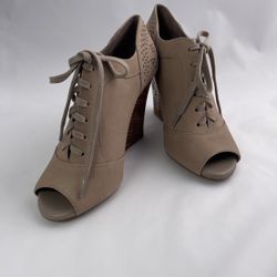 Gianni Bini Wedge Lace Up Peep Toe Heels Size 6.5