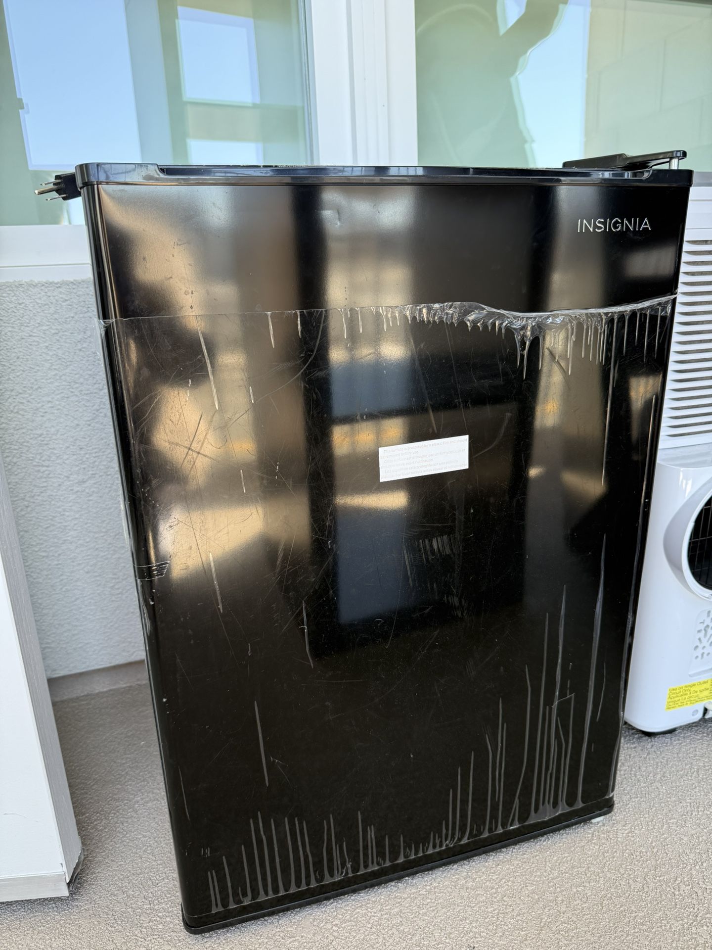 insignia mini fridge
