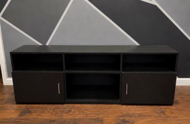 Black Tv stand