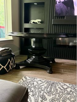 Z Gallerie Dinning Table