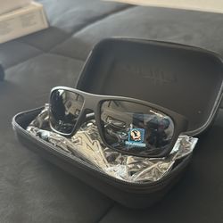 Arnette Burnout Rectangular Sunglasses / Men’s