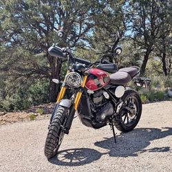 2024 Triumph Scrambler 400X