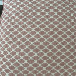 Set Of 2 Brand New Pillows Great For A Couch and Bed. 