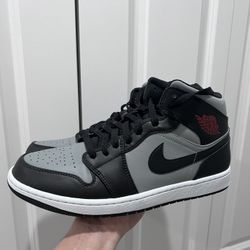 Nike Air Jordan 1 Mid "Shadow Red"