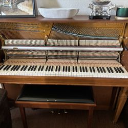 Upright Piano (Nordiska)