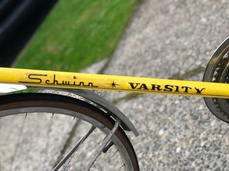Schwinn Varsity Yellow Road Bike for Sale in Tukwila WA OfferUp