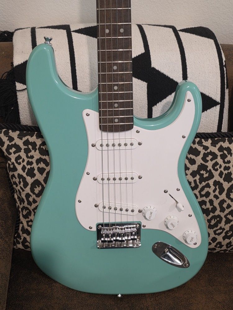 Squier Sonic Stratocaster Limited Edition