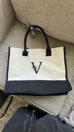 Letter V Tote Bag