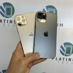 IPhone 12 Pro Unlocked 256Gb Like New AirPods For Free !!!