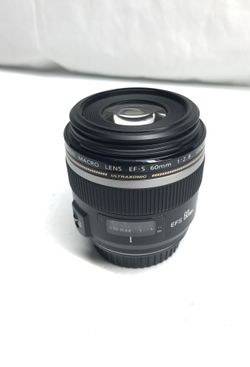 Canon Macro Lens EFS 60mm 1:2.8 lens