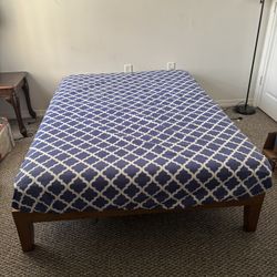 Twin/Full Size Bed With Mattress