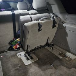 Chevrolet / GMC 3rd Row Seats