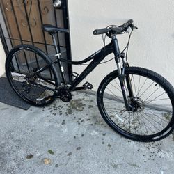 Women’s Trek Mountain Bike 29”