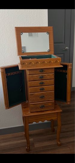 Jewelry case